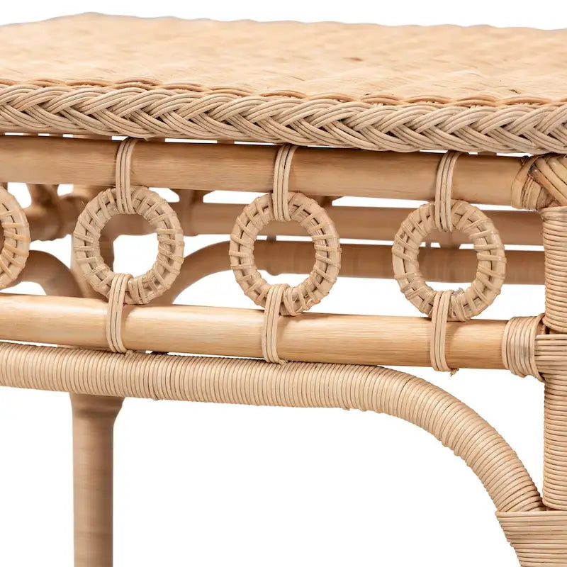 Table d'appoint Oxford en rotin naturel tressé avec étagère – Table bohème avec détails en boucles, style côtier pour salon ou chambre à coucher